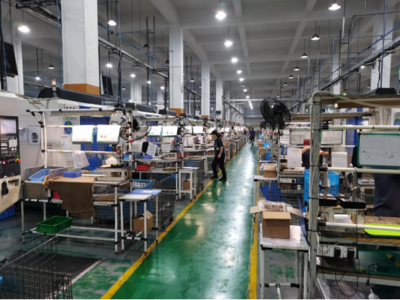 學(xué)校領(lǐng)導(dǎo)帶隊(duì)學(xué)校到企業(yè)考察交流